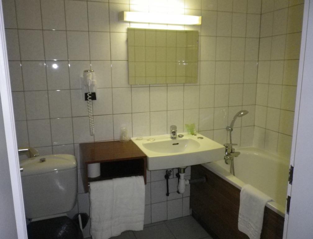 Logis-Cit'Hotel Des Vosges 5 Rue De La Gare オベルネ 部屋 写真